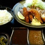 とん亭 - ロース焼きミックス定食