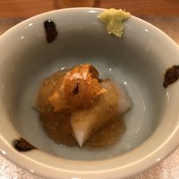 鮨処 石ばし - つぶ貝と雲丹ジュレかけ