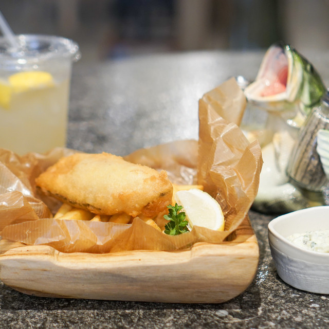カネジン フィッシュ&チップス （Kanejin FISH&CHIPS） - 蔵前