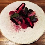 Le Trefle - Entrée 前菜　Maquereau,betterave,hibiscus,shiso rouge 鯖､ビーツ､ハイビスカス､赤紫蘇