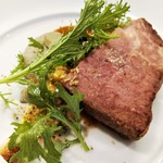 Echine de cochon,poireau,ravigote 豚肩ロースのロースト､白ねぎ､ラビゴット　