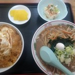 はすみ食堂 - かつ丼・みそラーメン 沢庵(５枚)・冷奴