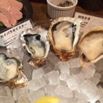 オストレア oysterbar&restaurant - 的矢かき、大きくてぷりぷり
