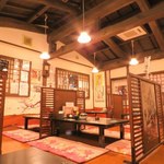 Kominka Izakaya Komachi - 梁のある古民家風の店内