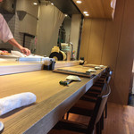 Uozake Sushidokoro Sushiyama - 店内