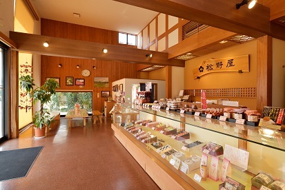 梅菓子本舗松野屋 - さくらんぼ東根（和菓子）の写真