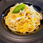 estY - 鰆と松の実のスパゲティ