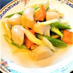 Stir-fried scallops and various vegetables