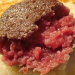 アピシウス - 半生ステーキの中身