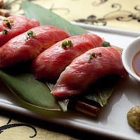 和牛イチボのにぎり～トリュフ塩～（一貫）