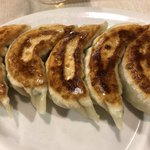 龍味 - 餃子。
