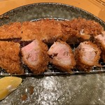 Tonkatsu Tonki - 上ロースカツの断面