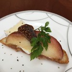 シルフ - カマンベールチーズと林檎のタルティーヌ