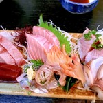 十八番 - ちょい刺し盛り。