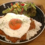 カフェルルコロ - 本日のカレー（キーマカレー）850円