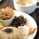 オレガノカフェ - おみそ汁つきです！ピントがズレていました：：