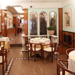Ristorante Venerina - 店内もワルくありませんヨ