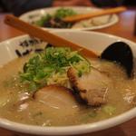 げんこつ - チャーシューめっちゃウマです