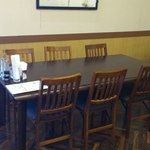 オリエンタル食堂 - テーブル席