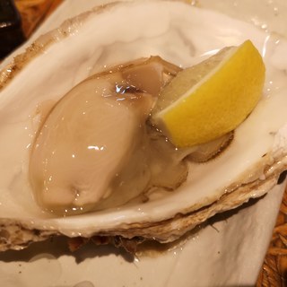 カキ小屋 首領マサオ_0