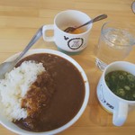 ステーキハウス ビップ - カレー、味噌汁、フルーツポンチ、お水(2019.10.10)