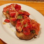 カサレッチョ - トマトのブルスケッタ