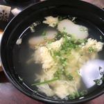 かぶと寿司 - お麩と卵の澄まし汁。