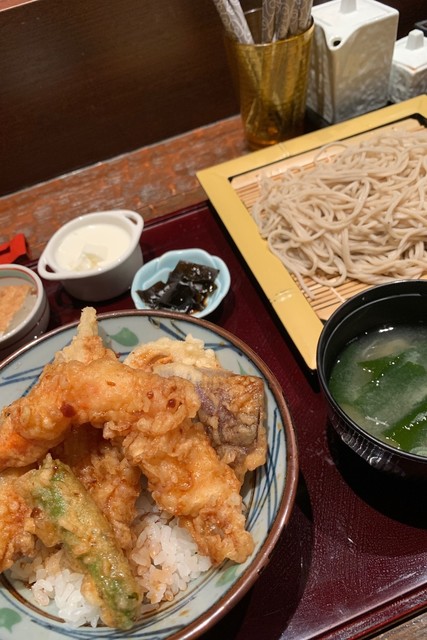 おそば照庵>