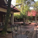 サンベルグラビアカントリー倶楽部 - テラスはBBQができる