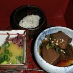 神戸牛すき焼き 肉の寿司　肉邸 金山 - 