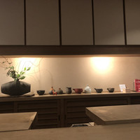 日本料理 川島 - カウンター越しの焼物も趣があります