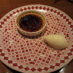 栗のクレームブリュレとはちみつのアイスクリーム