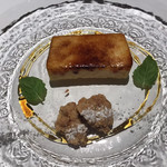 ピアット スズキ チンクエ - 凍らせたプリンとズブリゾローナ　(トウモロコシのクッキー)  