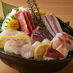 Assorted sashimi (medium)