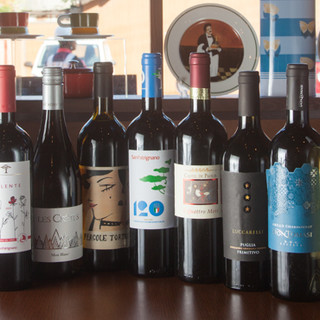 We also have recommended Italian wines and Japanese sake liqueurs that are popular with women!