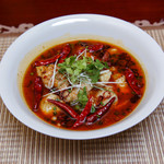 いざかや しんか - 白身魚の特製辛スープ（中国人に人気の1品。お時間かかります）