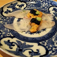 赤坂 藤田 - 赤うに、くえ、生海苔佃煮
                    巻いて一口で