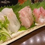 飲んべぇ食堂 らくだ屋 - 刺身盛合せ(ハーフ)