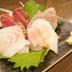 飲んべぇ食堂 らくだ屋 - 刺身盛合せ(ハーフ)