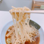 フォーラムめん　製麺事業部 - 醤油ラーメン  麺リフト