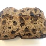 ベッカライ ビオブロート - 
      ロジィーネンブロート
      ロジィーネン＝レーズン
      レーズンぎっしり！！