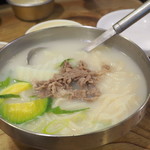 잠원 홍두깨 수타 칼국수 - 