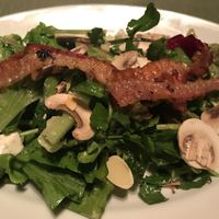 37 Steakhouse & Bar - ベーコンとクレソンサラダ
