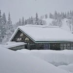 道の駅　いりひろせ - 鏡が池レストランは雪に埋もれてます(2/19)