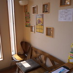 かれぇ工房 - お店入口はこんな感じ