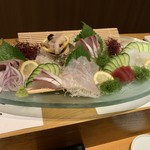 Uminomieru Kaunta-Zushi Sushiyatai - 