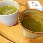 とらや工房 - セットのお茶。ホットとアイス。お茶だけでも行く価値あり。