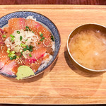 Uo Toyo - 本日の胡麻だれ丼 850円(大盛=同価格)