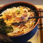 名代 富士そば - かき揚げアップ