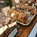 cafe yom pan - 先週、このパウンドケーキたちを買いました、焼き菓子のみ150円税込になりました(2019.10.12)